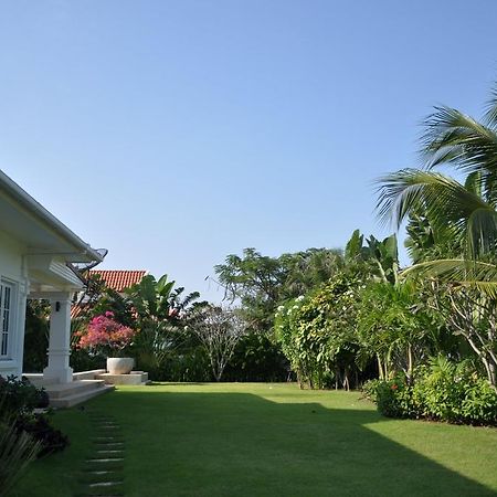 Balinese villa with private pool HHQ Esterno foto